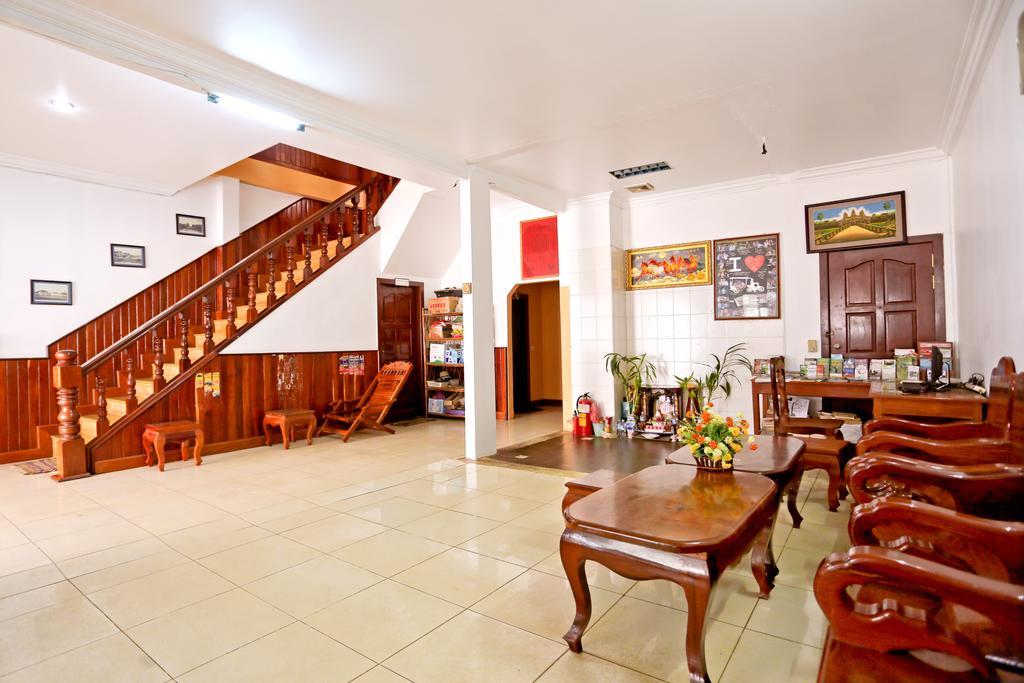 Hang Tep Hostel Siem Reap Esterno foto